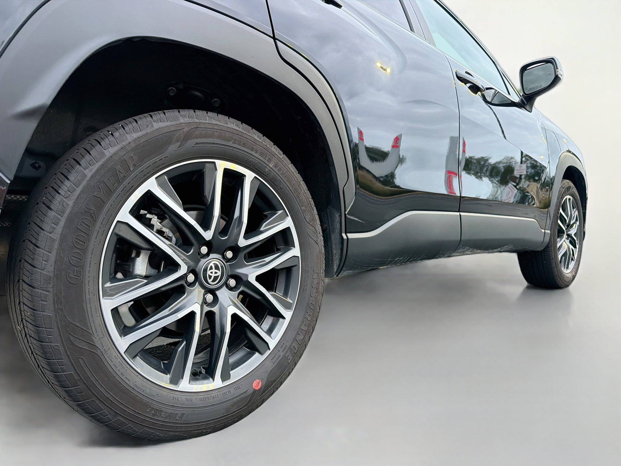 Certified 2026 Toyota Corolla Cross XLE FWD image 7