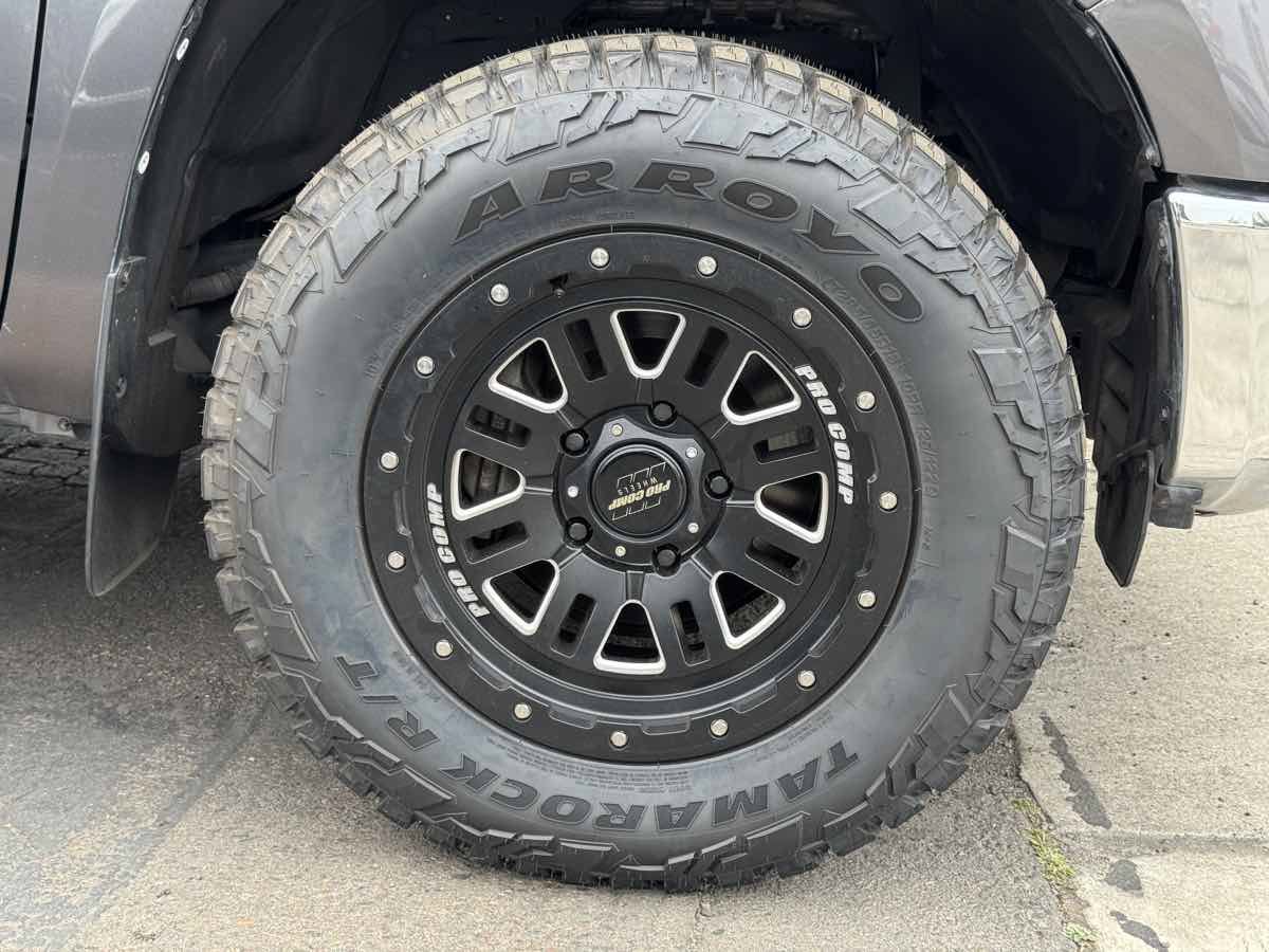 Used 2018 Toyota Tundra SR5 w/ SR5 Upgrade Package RWD image 7