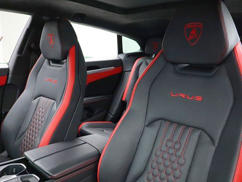 Used 2024 Lamborghini Urus S AWD/4WD image 27