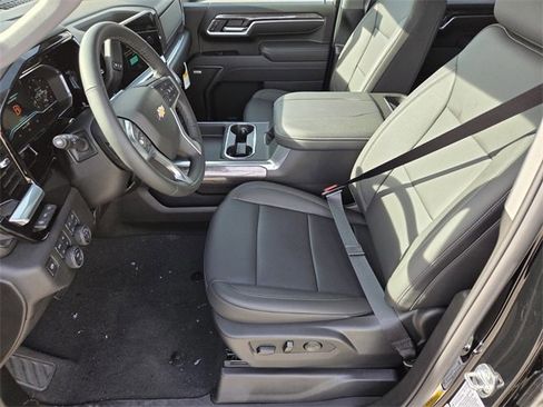 New 2025 Chevrolet Silverado 2500 LTZ w/ LTZ Convenience Package image 6