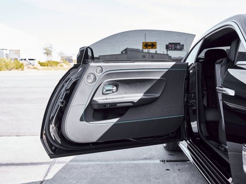 Used 2025 Rolls-Royce Spectre w/ Leather Finishing Pack image 21