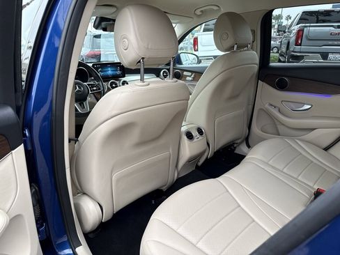 Used 2022 Mercedes-Benz GLC 300 w/ Premium Package Lite image 24