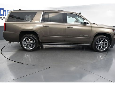 Used 2016 Chevrolet Suburban LTZ image 6