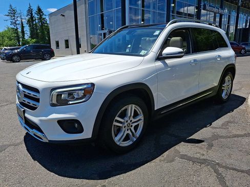 Certified 2023 Mercedes-Benz GLB 250 4MATIC image 3