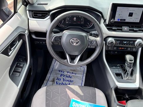 Used 2023 Toyota RAV4 XLE w/ Convenience Package AWD/4WD image 10