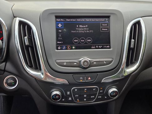 Used 2022 Chevrolet Equinox LT AWD/4WD image 26