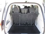 Used 2018 Dodge Grand Caravan SE w/ UConnect Hands-Free Group image 6