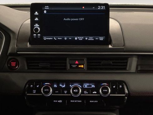 Used 2025 Honda Pilot Black Edition image 11