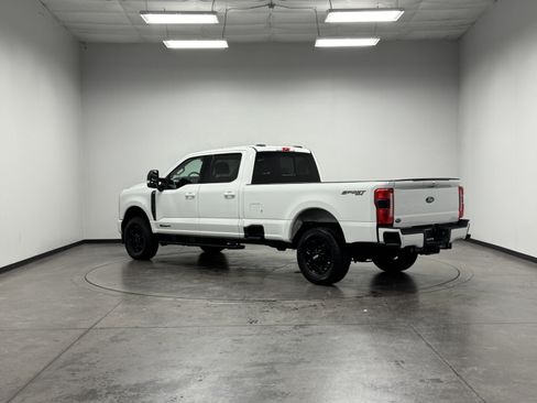 Used 2023 Ford F250 XLT w/ XLT Premium Package image 6