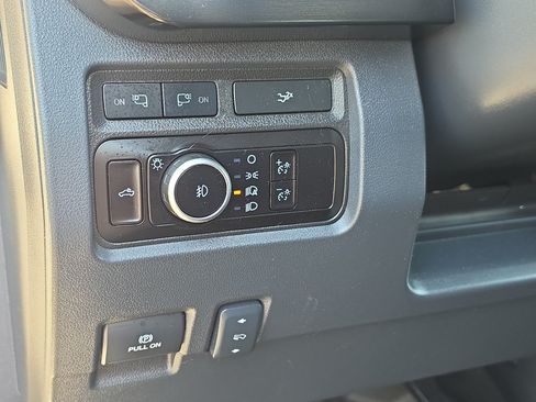 Used 2023 Ford F350 Lariat w/ Lariat Ultimate Package AWD/4WD image 24