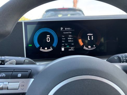 Used 2025 Hyundai Tucson Blue image 40