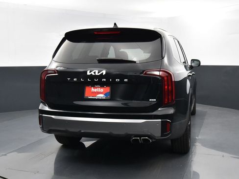 Certified 2025 Kia Telluride S image 32