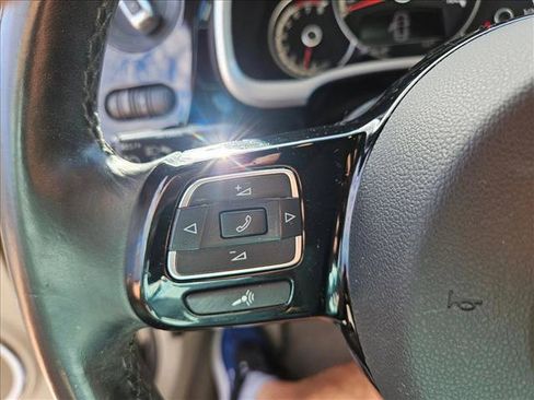 Used 2013 Volkswagen Beetle 2.5 image 21