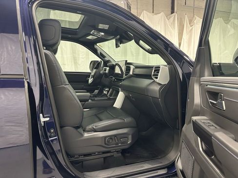 Used 2025 Toyota Tundra Platinum AWD/4WD image 62