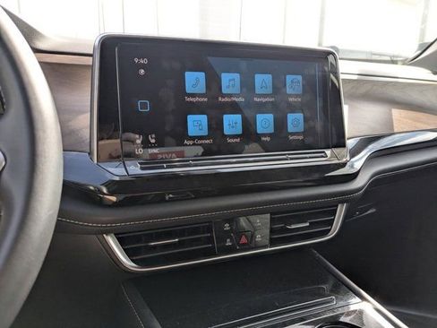 Used 2025 Volkswagen Atlas SE image 20