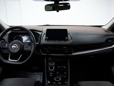 Used 2023 Nissan Rogue SV image 14