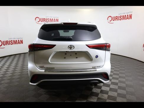 Used 2022 Toyota Highlander XSE AWD/4WD image 29