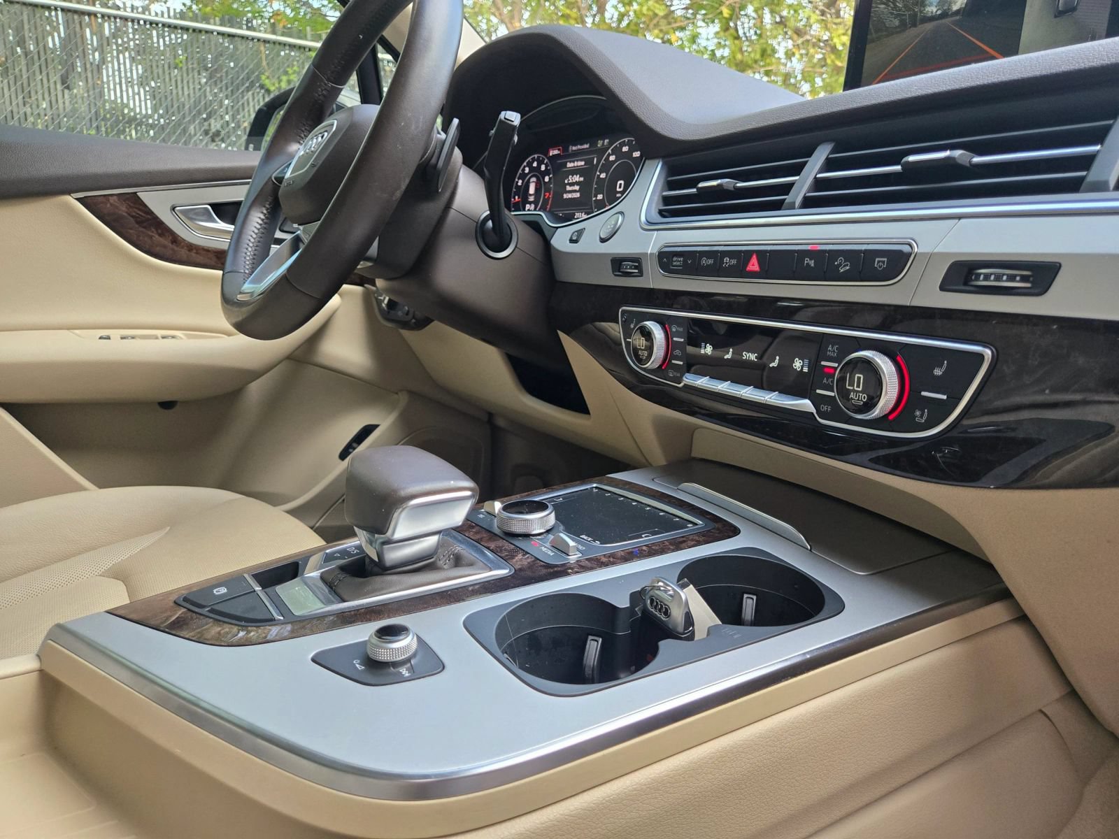 Used 2019 Audi Q7 2.0T Premium Plus w/ Premium Plus Package AWD/4WD image 40