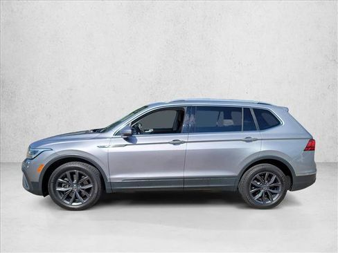 Used 2022 Volkswagen Tiguan SE AWD/4WD image 8