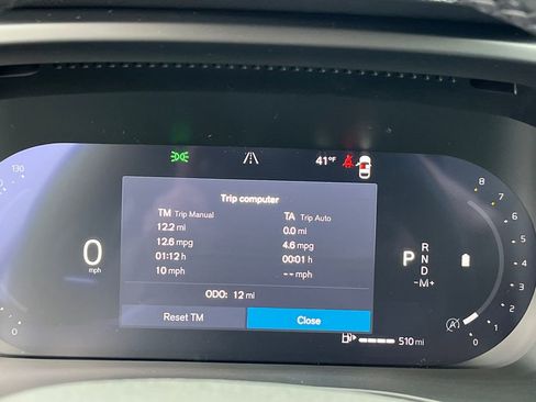 New 2026 Volvo XC40 B5 Plus w/ Protection Package Premier image 14