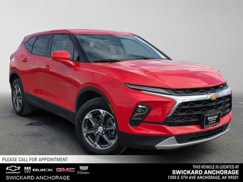Used 2025 Chevrolet Blazer LT AWD/4WD image 1