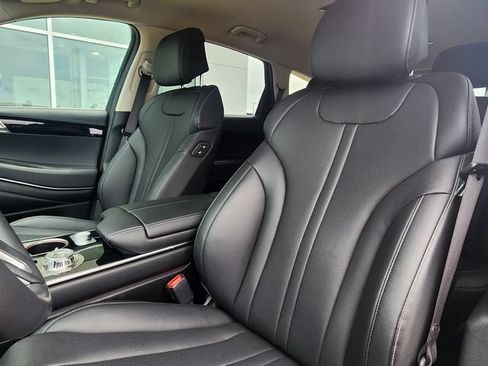 Used 2025 Genesis GV80 2.5T Standard AWD/4WD image 14