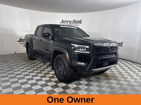 Used 2025 Nissan Frontier PRO-4X AWD/4WD image 4