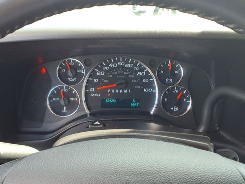 Used 2021 GMC Savana 3500 LS w/ Chrome Appearance Package RWD image 18