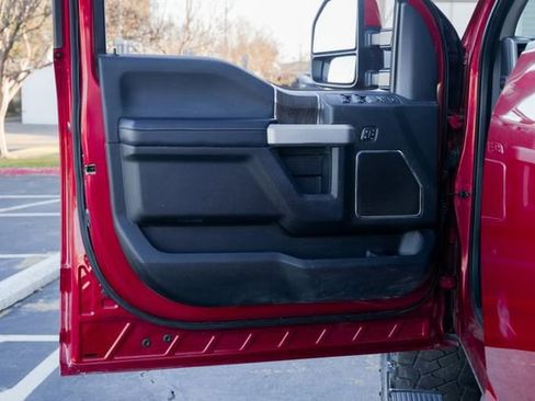 Used 2021 Ford F250 Lariat w/ Lariat Ultimate Package image 20