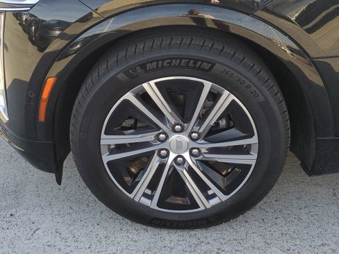 Used 2024 Cadillac Lyriq Luxury image 11