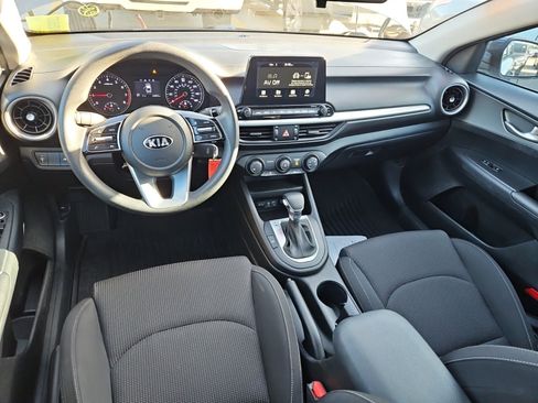 Used 2020 Kia Forte Sedan image 8
