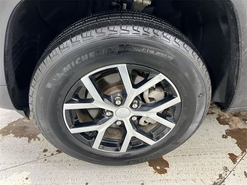 Used 2024 Jeep Grand Cherokee Limited image 26