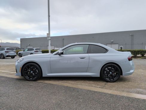 Used 2025 BMW 230i Coupe w/ M Sport Package image 7