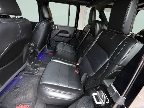 Used 2020 Jeep Wrangler Unlimited Sahara AWD/4WD image 22