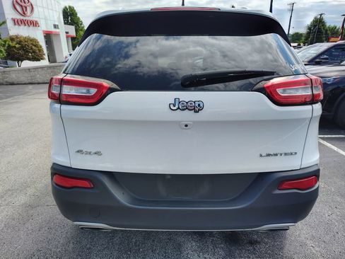 Used 2016 Jeep Cherokee Limited AWD/4WD image 5
