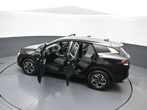 Used 2023 Kia Sportage LX AWD/4WD image 43