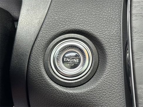 Used 2023 Mercedes-Benz C 300 Coupe image 42