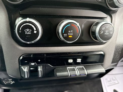 Used 2024 RAM 3500 Big Horn image 18