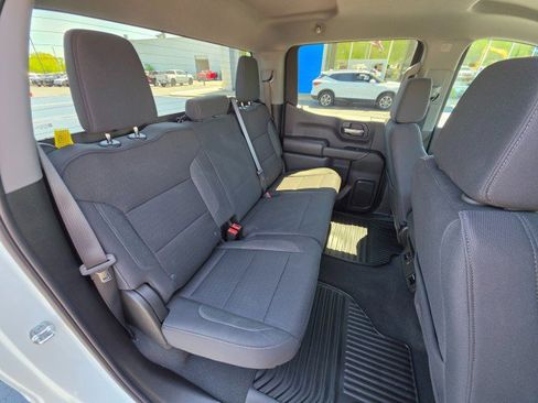 Used 2025 Chevrolet Silverado 1500 Custom Trail Boss w/ Dark Appearance Package AWD/4WD image 18