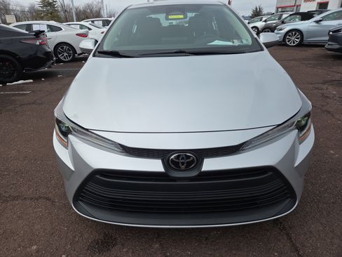 Certified 2023 Toyota Corolla LE w/ LE Convenience Package image 8