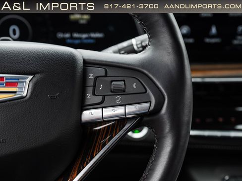 Used 2024 Cadillac Escalade ESV Premium Luxury w/ Performance Package AWD/4WD image 45