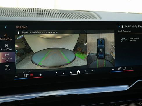 Used 2025 BMW 530i 530i image 17