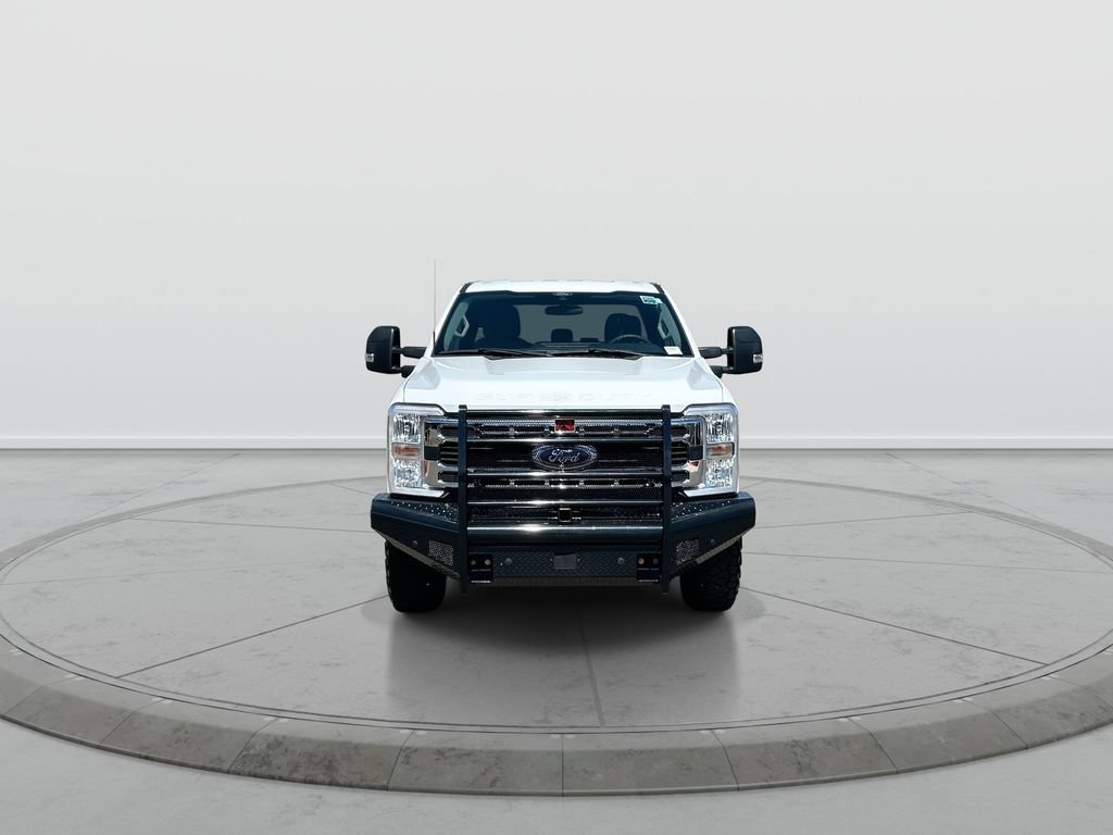 Used 2024 Ford F250 XLT AWD/4WD image 3