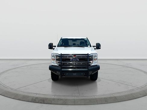 Used 2024 Ford F250 XLT AWD/4WD image 3