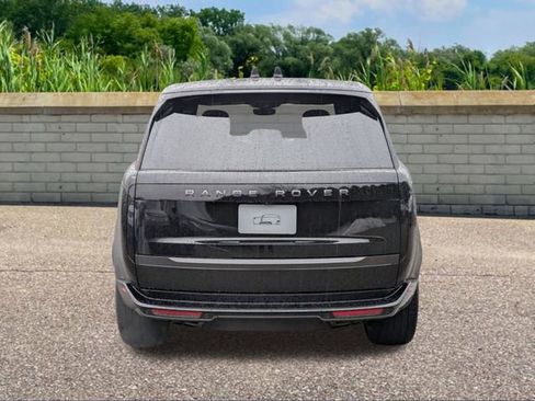 New 2026 Land Rover Range Rover SE image 5