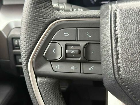 Used 2024 Toyota Tacoma TRD Sport AWD/4WD image 27