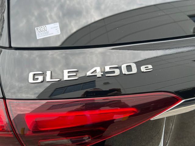 Used 2024 Mercedes-Benz GLE 450e 4MATIC image 11