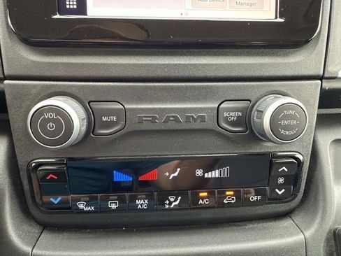 New 2025 RAM ProMaster 3500 w/ Quick Order Package 22G SLT image 32