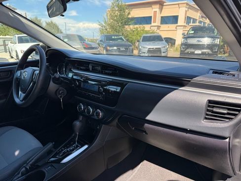 Used 2014 Toyota Corolla L FWD image 30