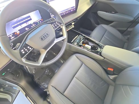 New 2026 Audi Q3 quattro 2.0T AWD/4WD image 16
